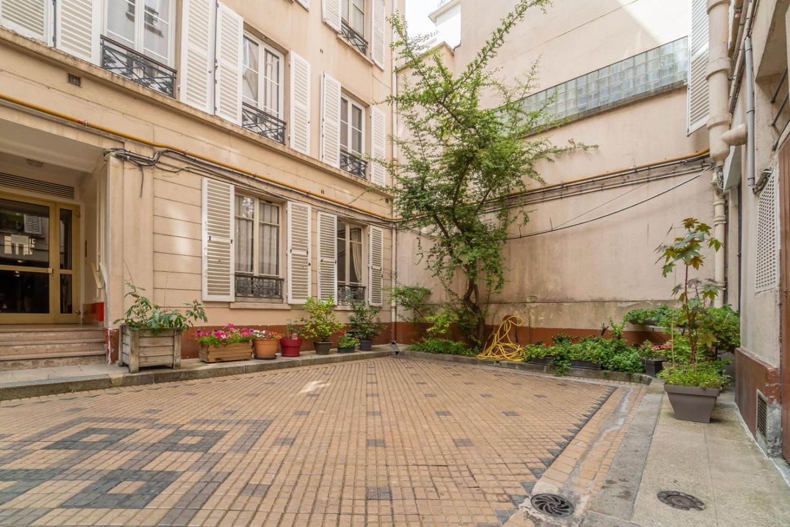 Guestready - Magnifique Appt Au Sud De Pigalle Apartment Paris Bagian luar foto